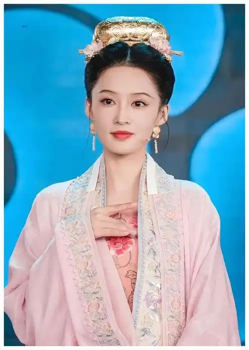 春晚热巴,嫣嫣,沁沁,杨幂亮相,齐刘涛宋轶也出镜|李沁