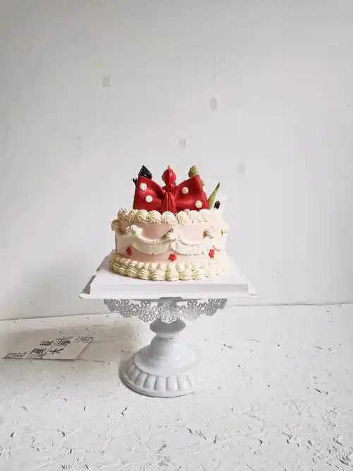 男孩女孩双面蛋糕一起过生日好幸福