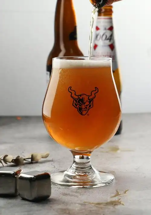 巨石精酿啤酒杯stone杯美式ipa啤酒杯品脱杯高脚郁金香杯高脚杯巨石