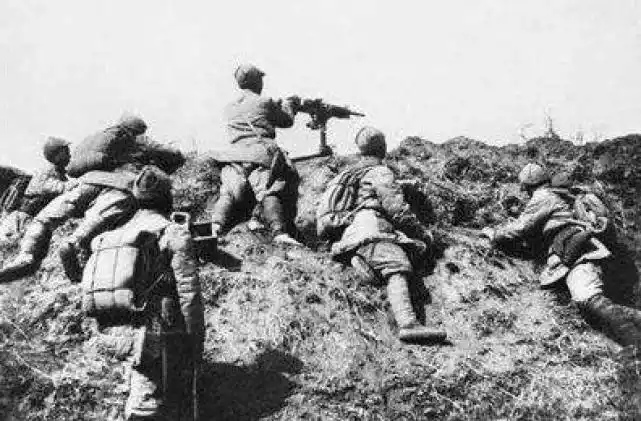 洛宁宣传学百年党史讲百篇故事血战羊儿岭999091