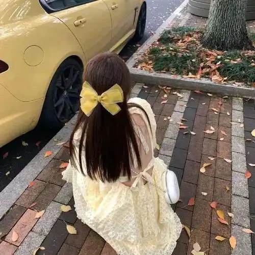 不露脸温柔风网红感女生头像|美女|绝绝|仙女|混血儿_网易订阅