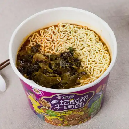 老坛酸菜牛肉面