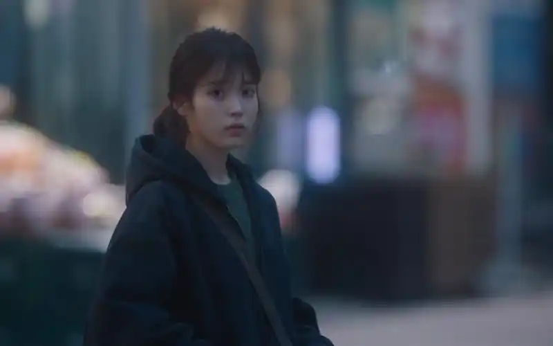 iu出演电视剧《我的大叔》ost 大人(grown ups)-sondia 1080p无水印版