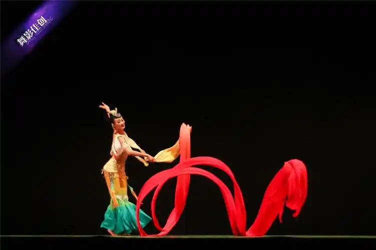 国舞风采丨北京舞蹈学院中国古典舞系教学成果交流展示成都站精彩剧照