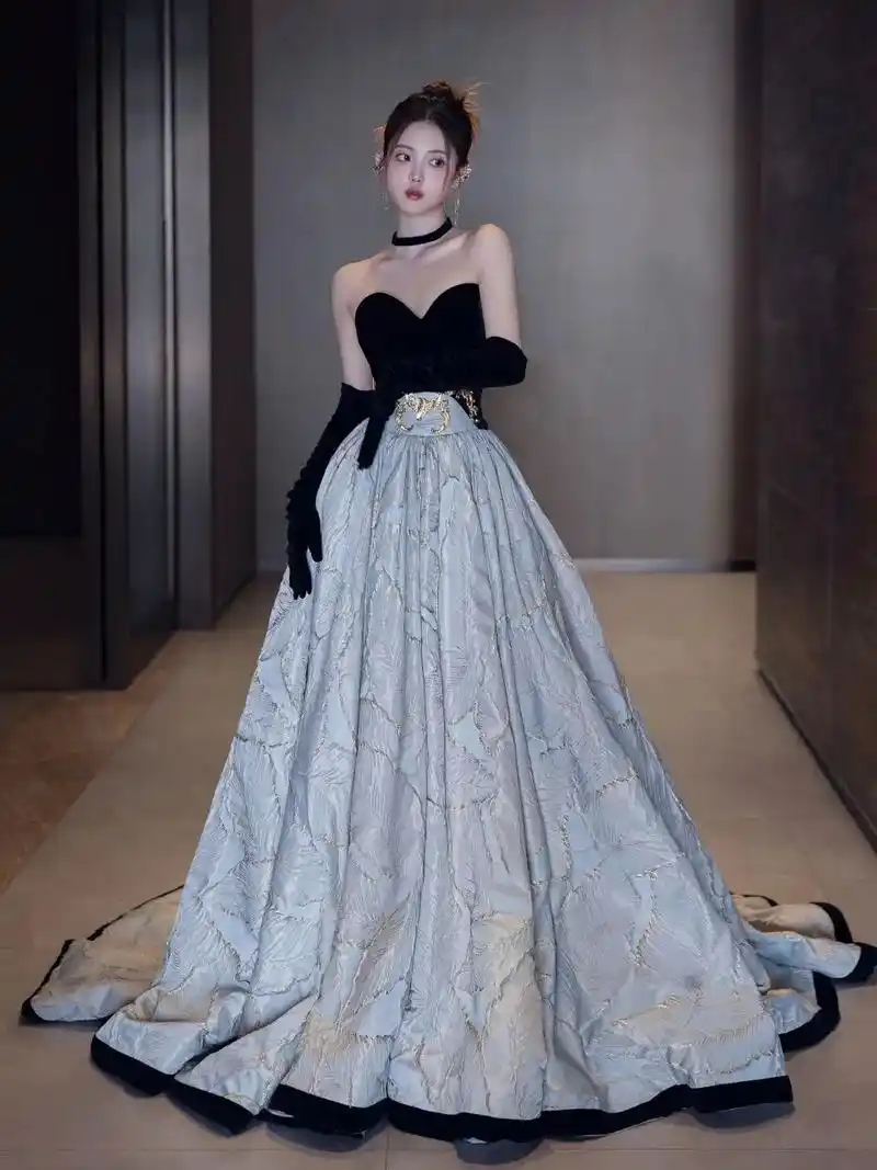 贵阳婚纱礼服租赁  #明星同 - 抖音