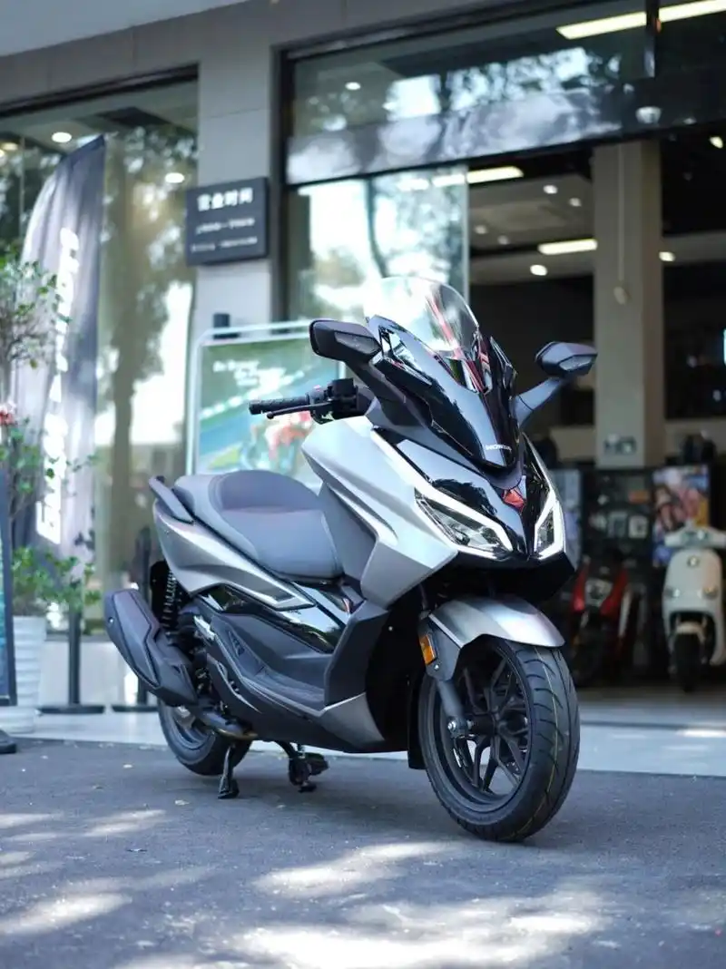 xmax300和佛沙350如何选择?不用纠结!