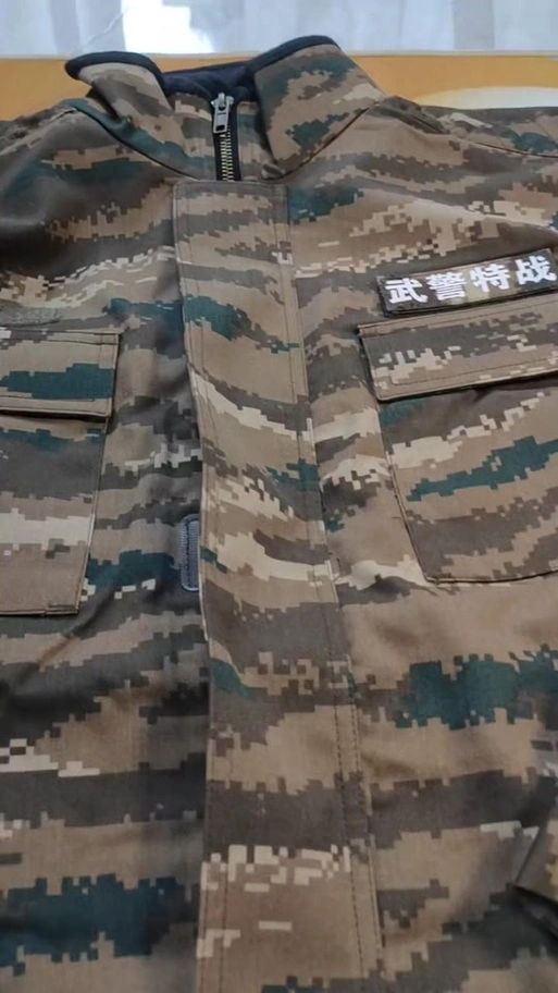 全套作战服换为荒漠虎斑迷彩式样,护肘,护膝更换为新式eva材料护垫