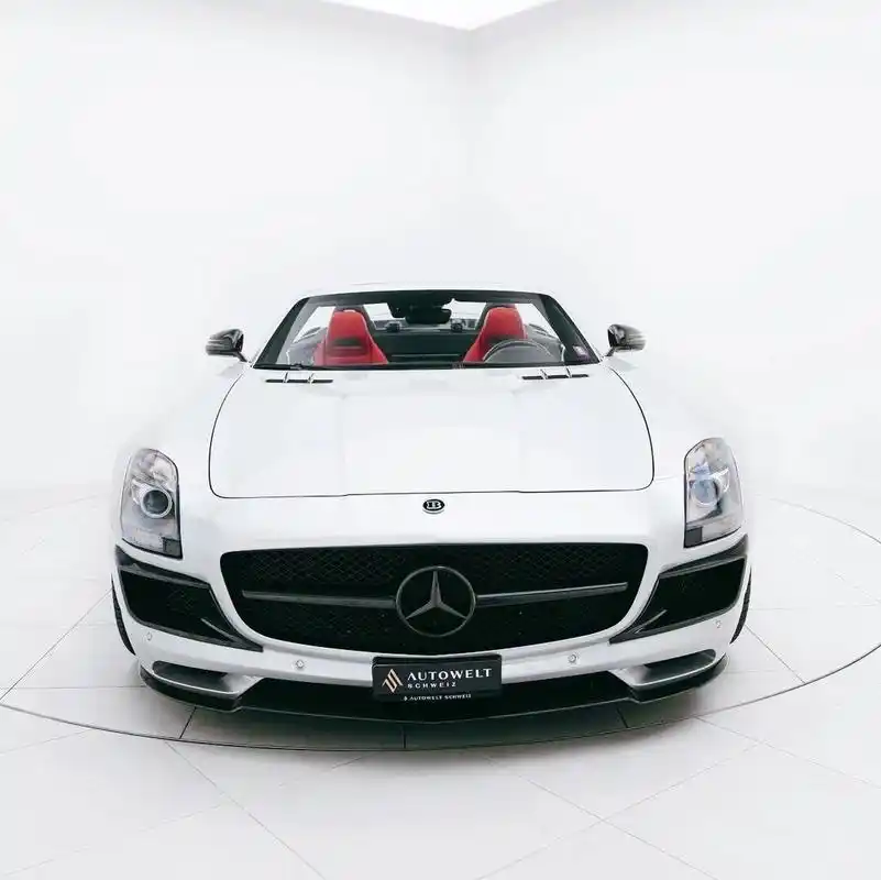 极速之翼,奢华敞篷 :奔驰sls amg roadster  最低售价为380w起,奔驰