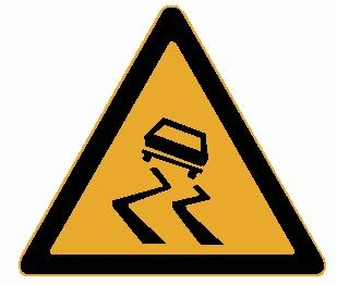 连续弯路,易滑桥有孔驼峰桥,路面高突,路面不平,路面低洼标志窄路