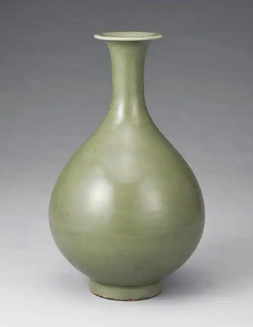 明 龙泉窑玉壶春瓶