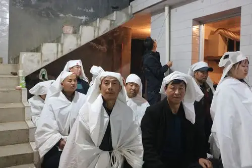 农村老人去世了丧葬的习俗