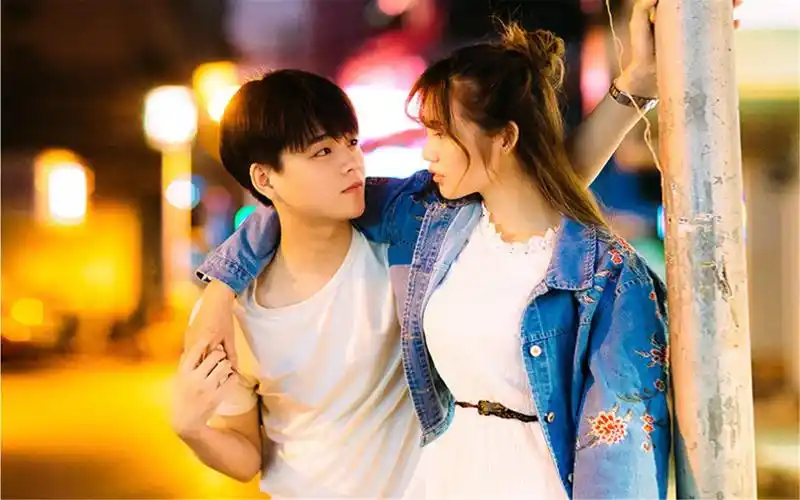 小情侣唯美清新写真高清电脑壁纸图片下载