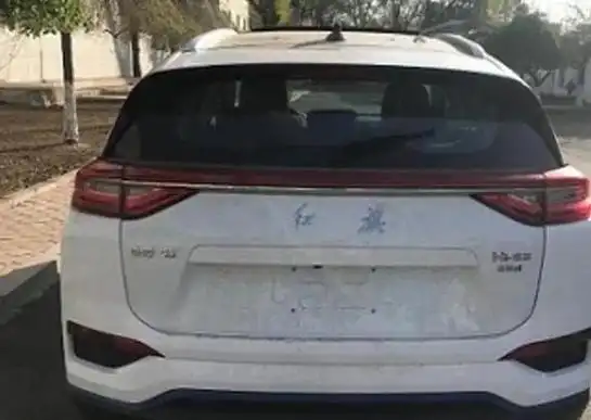 红旗首款亲民suv实车亮相15万起不求赚钱只为争一口气