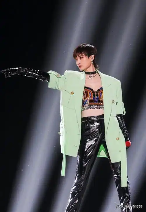 李宇春多大了真实年龄36岁李宇春有多大胆