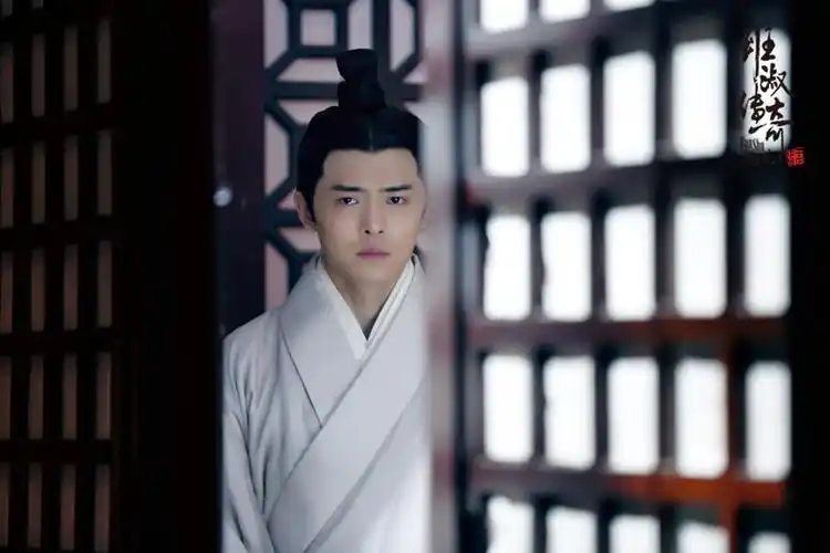 《班淑传奇》今晚开播 付辛博变身双生古装美男