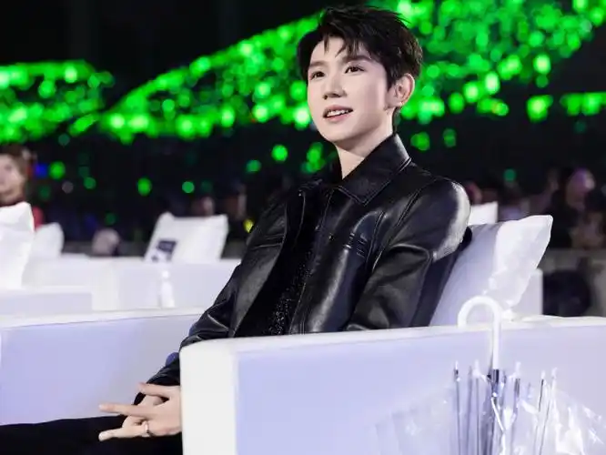 王源申请工作室新logo商标#  明天上午10点来听源神新歌《finger