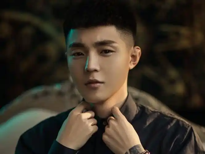 网红高迪直播回怼洋洋洋放话你来扇我我就放狗咬你