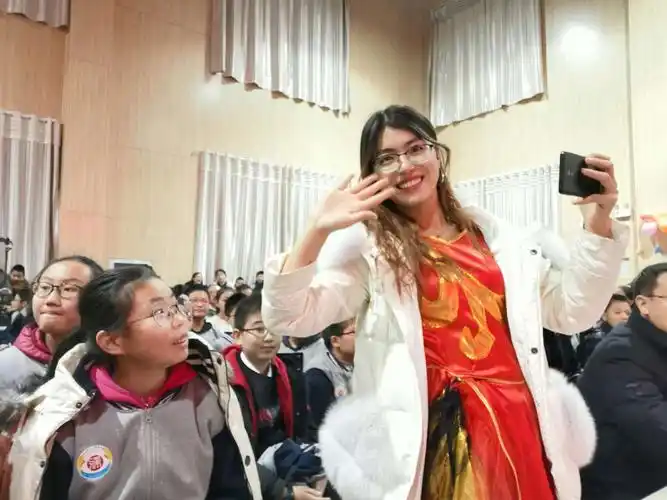 银川市中关村中学"新思想·新征程"迎新年联欢会