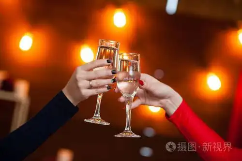 庆祝活动.持杯香槟祝酒人