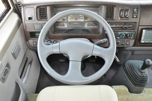 【 日产碧莲高清图片】_浅色内饰_内饰_搜狐汽车网