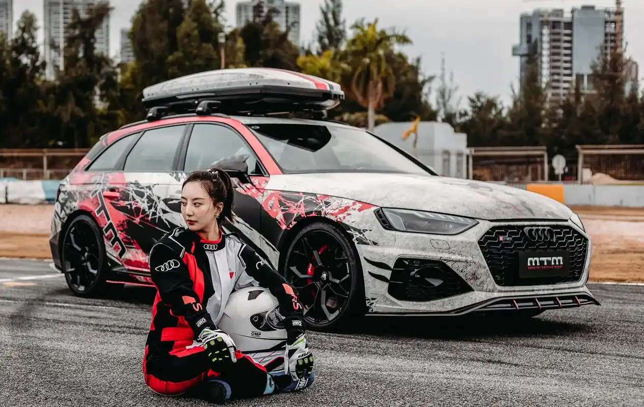 你永远可以相信#奥迪#rs4   #瓦罐车 #改装车 #内饰 - 抖音