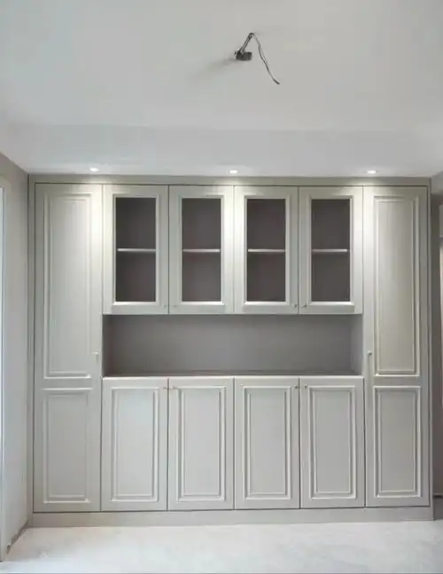 衣柜门的拉手,是一个不起眼的细节,拉手选得好,在定制家具的时候,款式