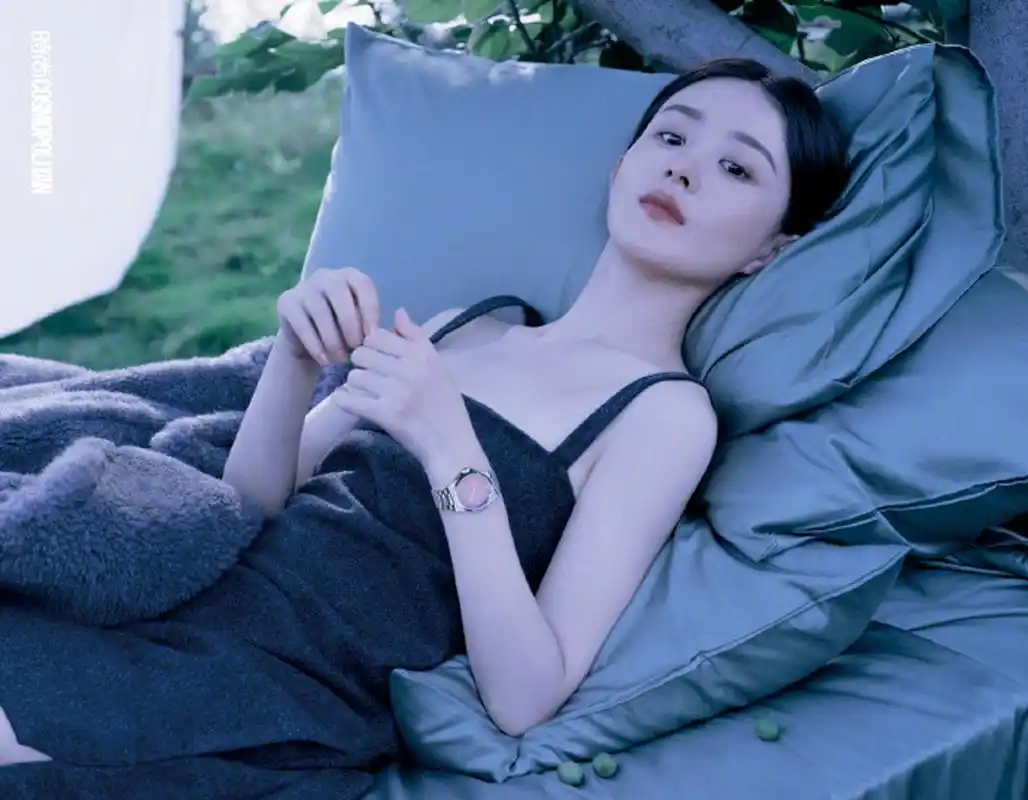 赵丽颖最新杂志大片