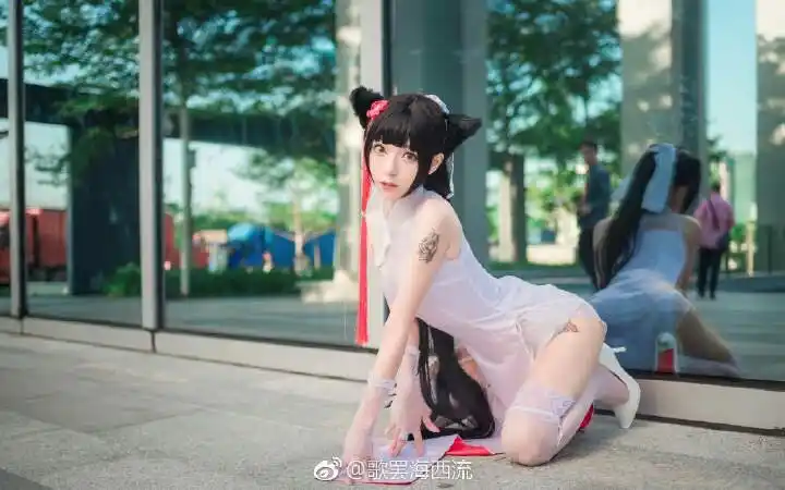 舞小喵指挥官今天一起去漫展吧