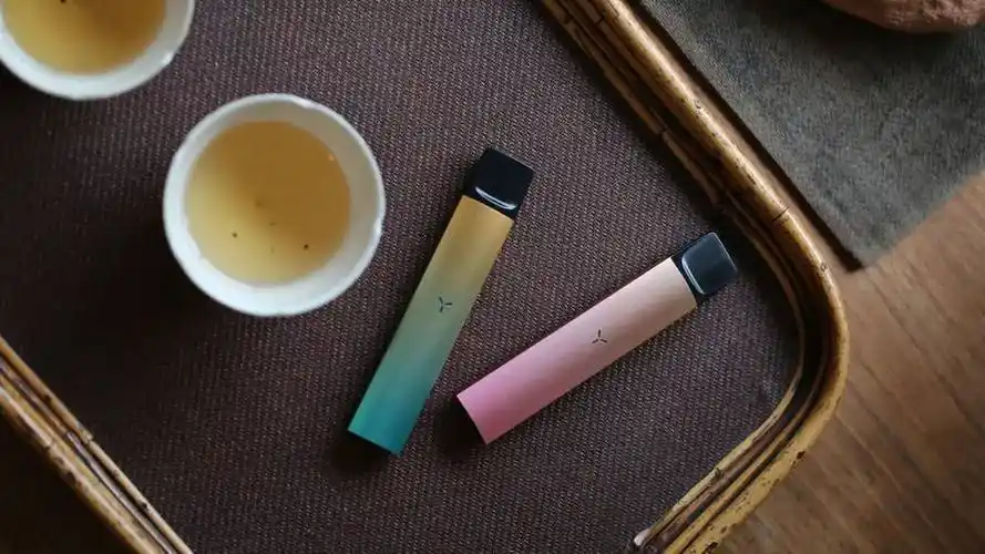 yooz充电时指示灯不亮 - 天天电子烟资讯网