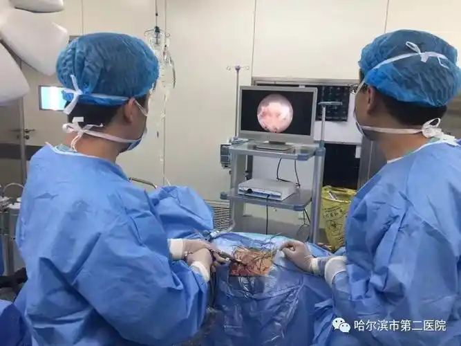 【诊室】椎间孔镜降"腰"记:7mm切口 解除多年腰间盘突出之苦_手术