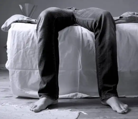 懒惰,床,地毯,家具,卧室,丹麦,裤子,牛仔裤,休闲装,衣服,装饰物,疲倦