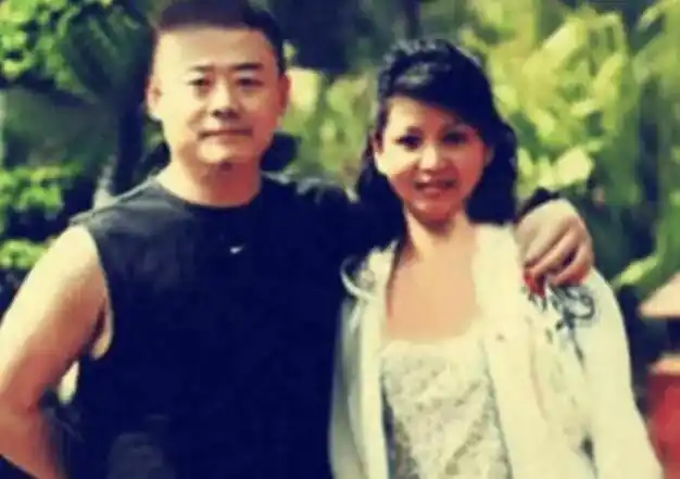 早餐要吃三根虫草一根海参,曾经移居美国的周立波,如今怎样了