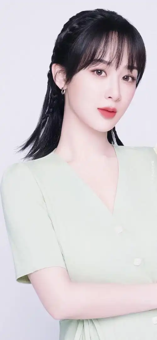 杨紫|高洁丝物料截修|cr水印侵删