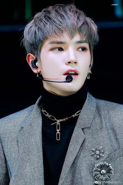 李泰容帅哥/壁纸 nct 头像男神韩国男团发型