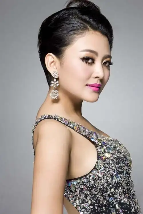 阿鲁阿卓成影视宠儿 携陈键锋献唱《烽火佳人》