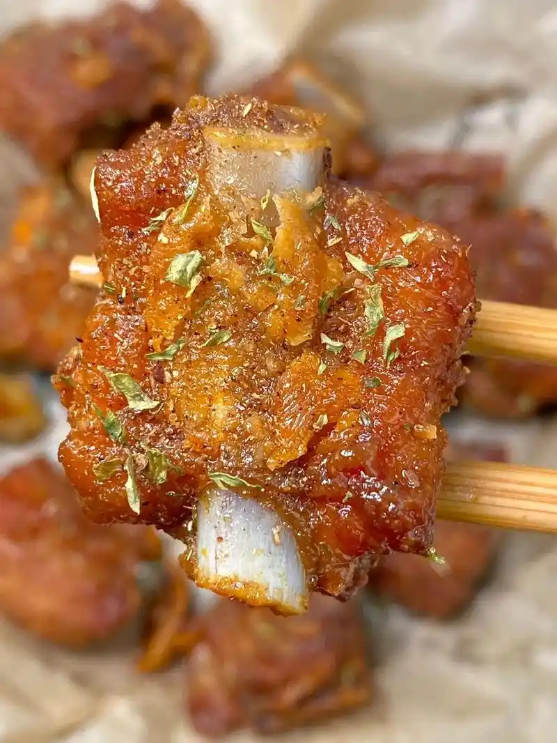 烤排骨.我要为这伟大的发明点个赞!原来排骨这样做,真的特别的 - 抖音