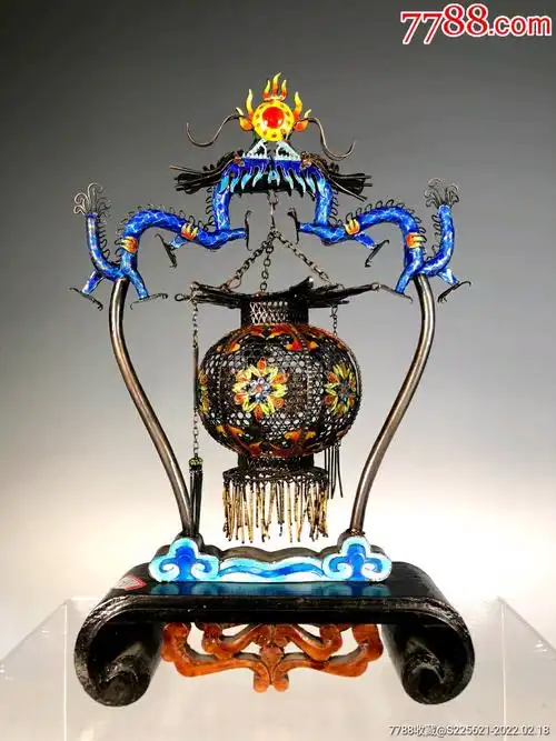 创汇时期银烧蓝二龙戏珠型宫灯案头摆件