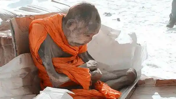 亲眼见证西藏高僧虹化飞天!