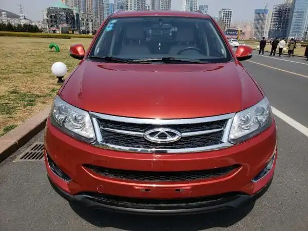 【大连】2014年2月 奇瑞 瑞虎 2.0l cvt家悦版 红色 自动档