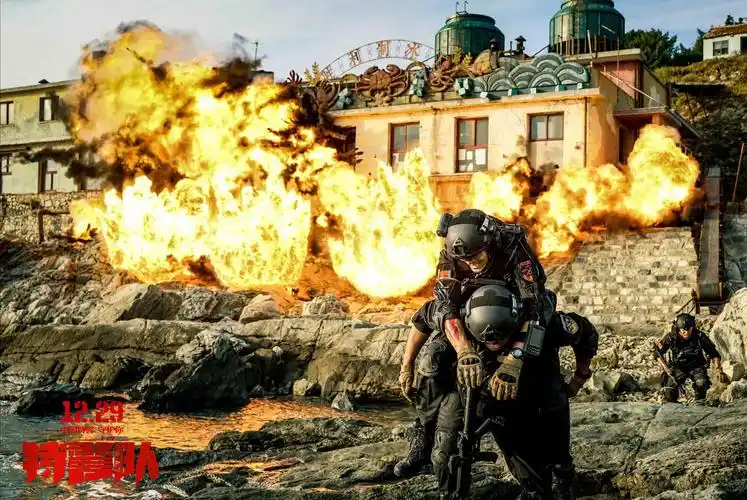 电影特警队曝震撼眼球特辑丁式警匪挑战燃爆视效