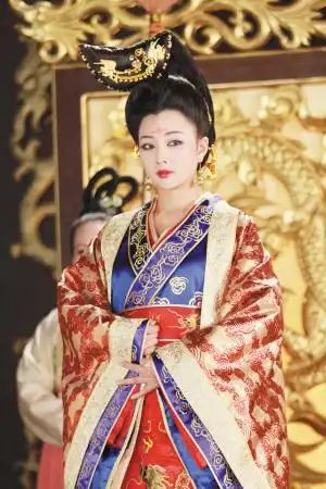 王爷的女儿和皇帝是什么关系?