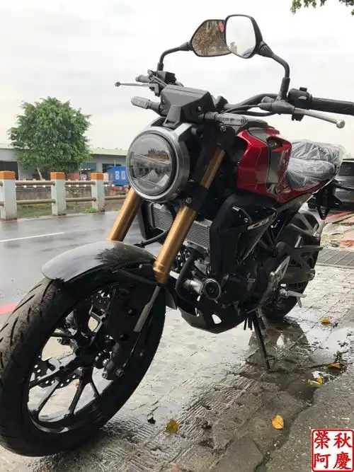 荣秋重机 荣秋阿庆 2019 honda cb150r abs 复古街车乐趣十足