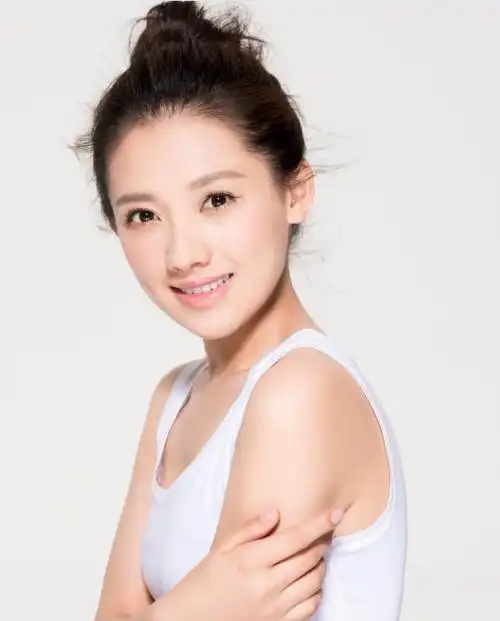 2021中英双语版《世界名人录》影视卷·马藜(中国)