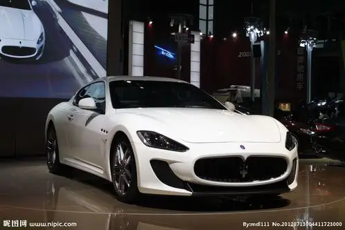玛莎拉蒂gt超级跑车图片