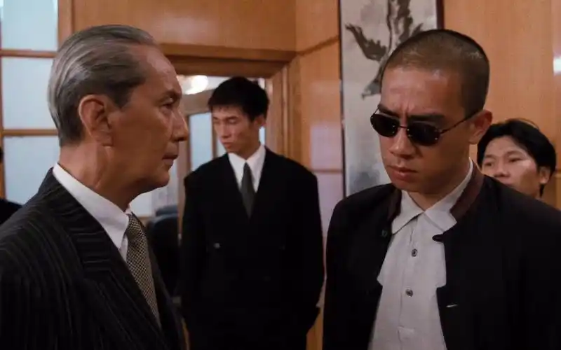 老电影系列:(古惑仔2)山鸡为了兄弟情谊,放弃荣华富贵.