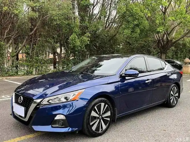 2022年11月21款日产天籁20l舒适版一手车3万公