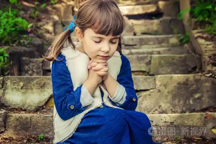 授权如何选择jpg大 4966*3311px无水印下载免费10次/天下载小样发票