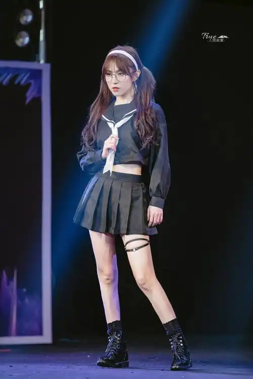 孔肖吟0411生日快乐