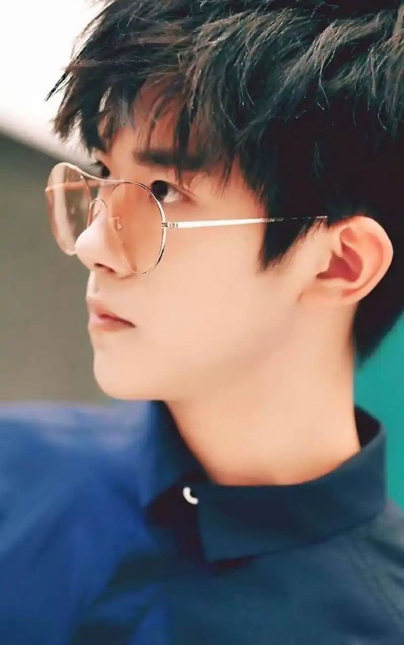 娱乐圈了的明星好多都是靠脸吃饭的,颜值高但演技确实一言难尽,不过有