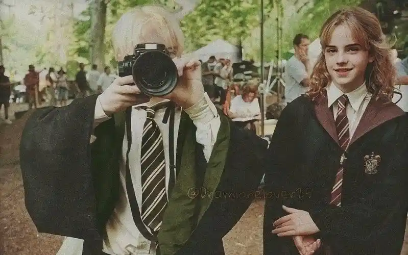 猝不及防一口狗粮德拉科–马尔福最爱赫敏